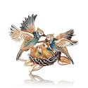 Брошь 04-0210-00-000-1110-59 из золота с эмалью "Птицы в гнезде" PLATINA JEWELRY